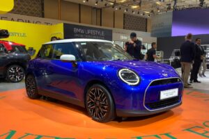 Mini Cooper dan Mini Countryman Generasi Kelima Meluncur di GIIAS 2024, Kini Bertenaga Listrik